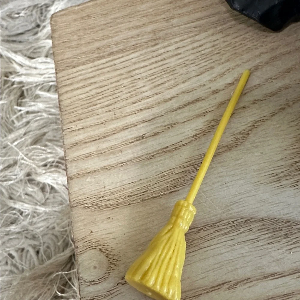 Vintage Witch Wilton 1979 5